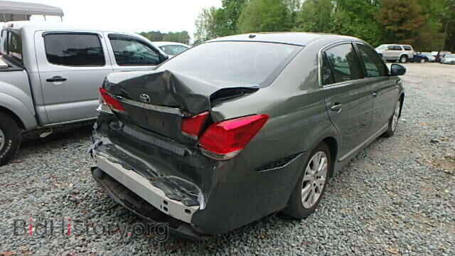 2011 TOYOTA AVALON - VIN: 4T1BK3DB2BU408748 - Фото 4
