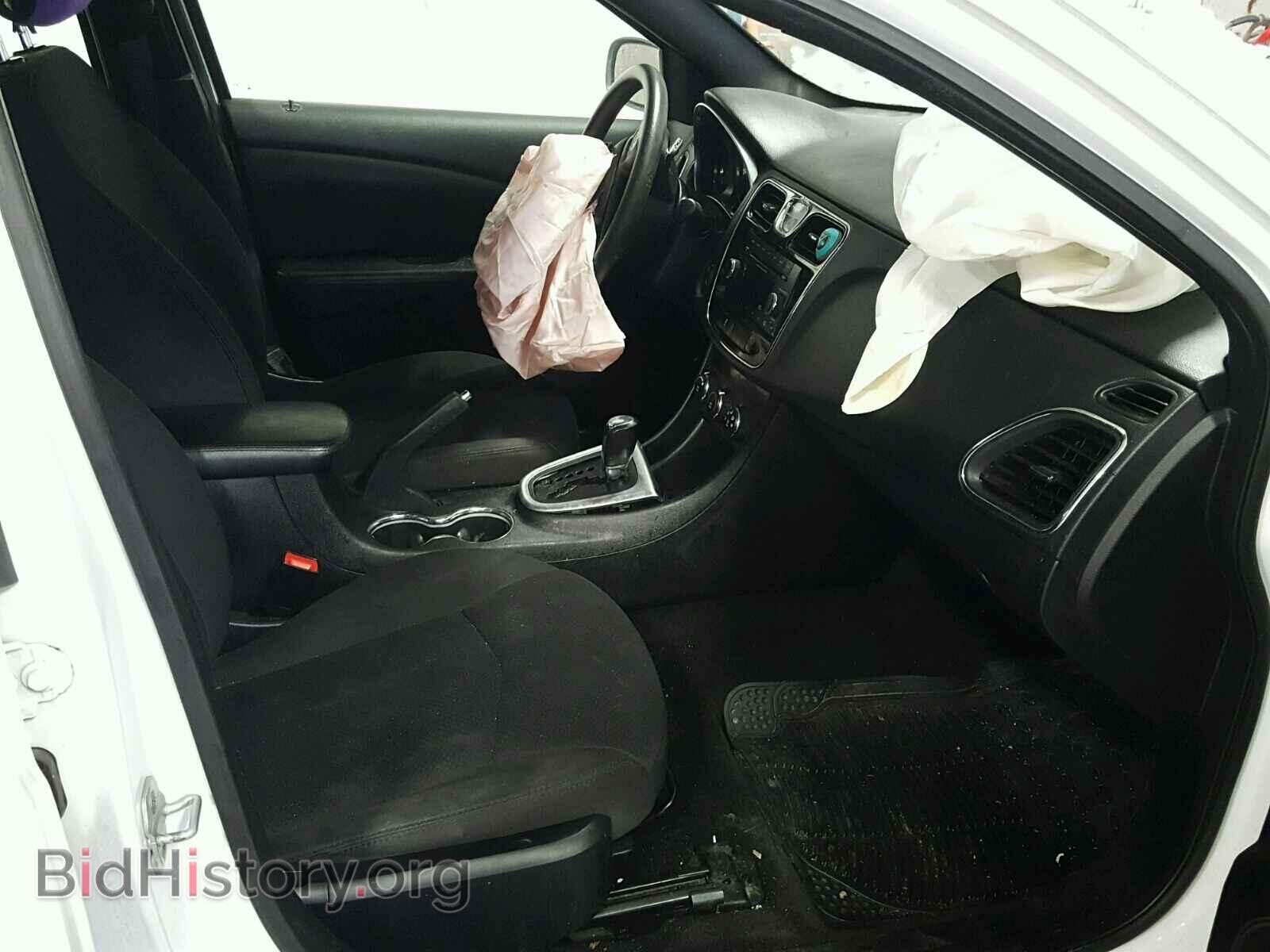 2012 CHRYSLER 200 - VIN: 1C3CCBAB0CN191737 - Фото 5