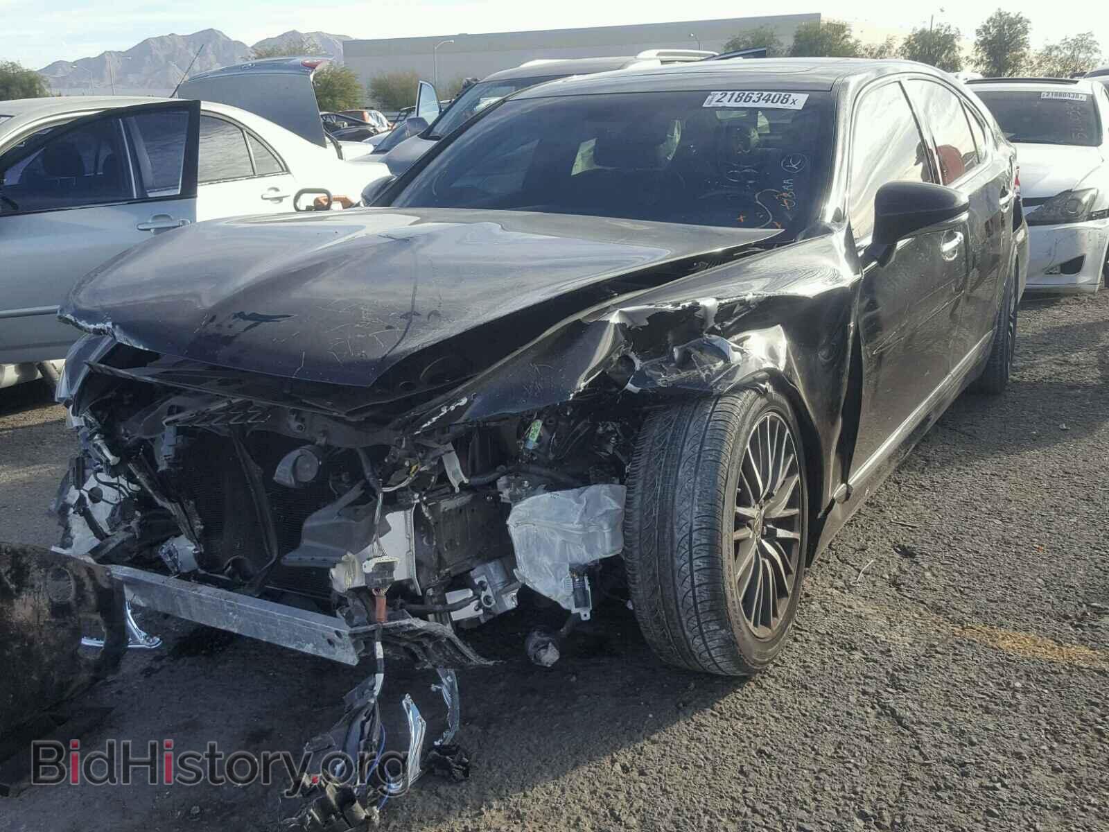 2013 LEXUS LS460 - VIN: JTHBL5EF2D5115670 - Photo 2