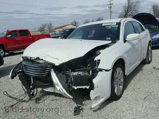 2013 CHRYSLER 200 - VIN: 1C3CCBAB0DN669544 - Photo 2