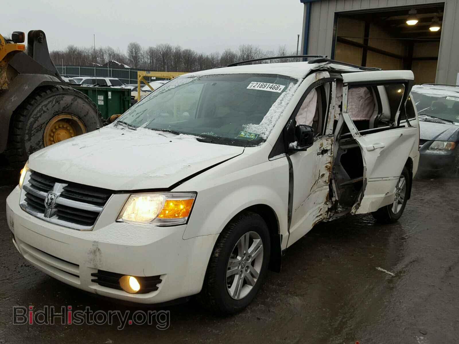 2010 DODGE CARAVAN - VIN: 2D4RN5DXXAR382075 - Photo 2