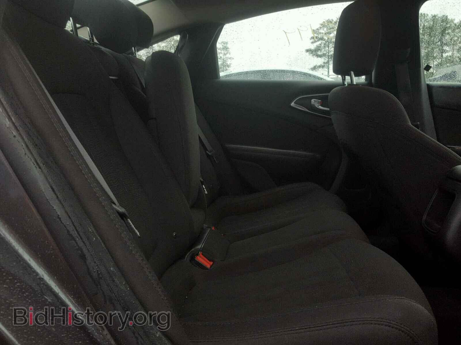 2016 CHRYSLER 200 - VIN: 1C3CCCAB0GN129640 - Photo 6