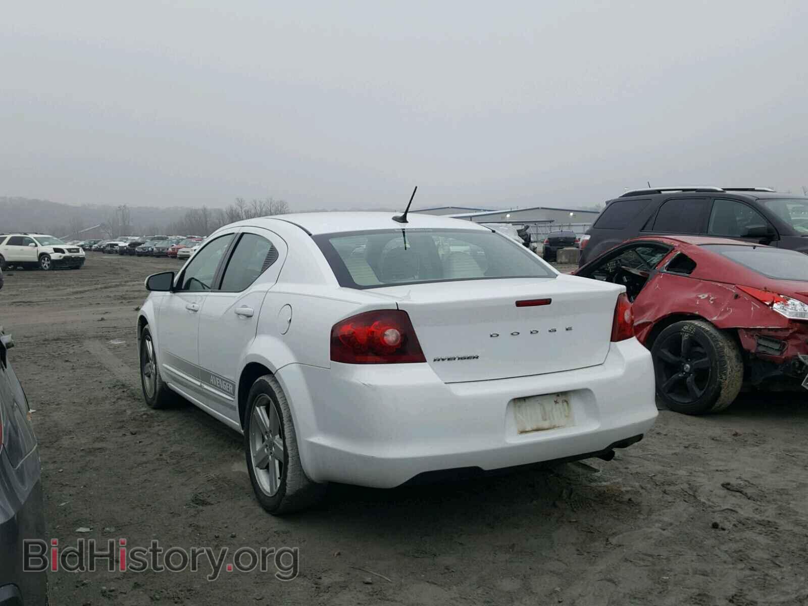 2011 DODGE AVENGER - VIN: 1B3BD1FB2BN589023 - Фото 3