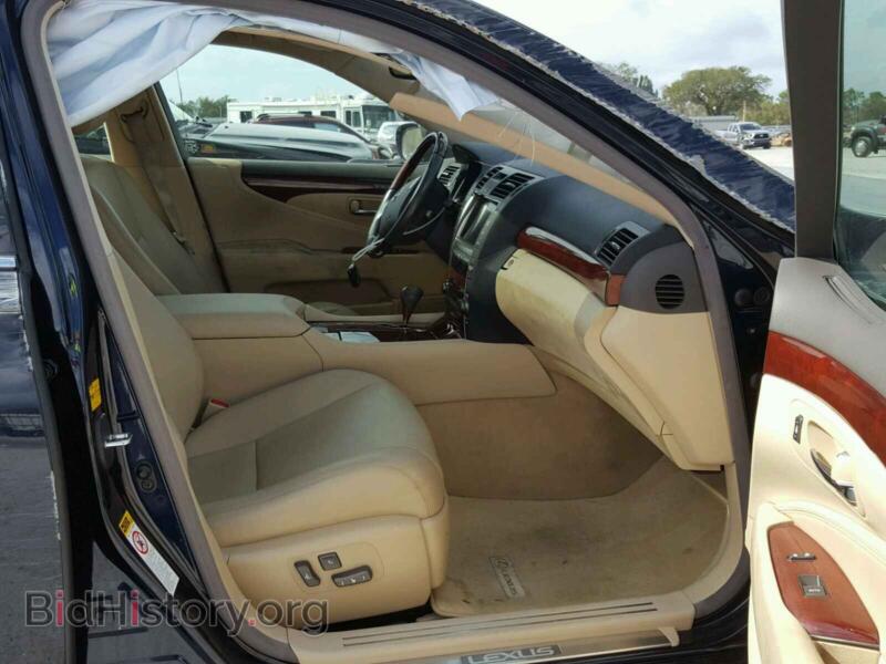 2007 Lexus LS460 (VIN JTHBL46F075048077) — фото 5 из 10