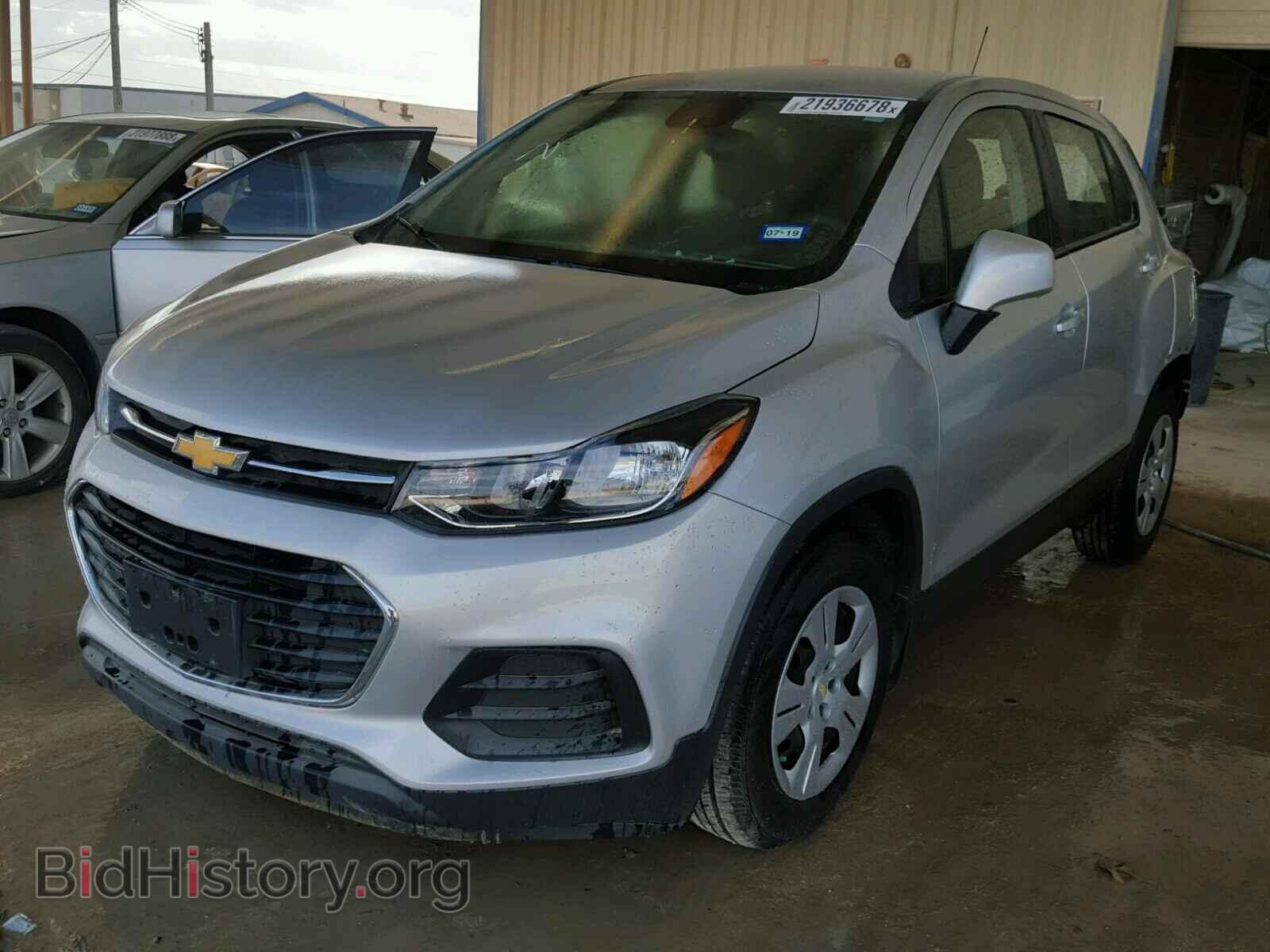 2017 CHEVROLET TRAX - VIN: 3GNCJKSB3HL274352 - Фото 2
