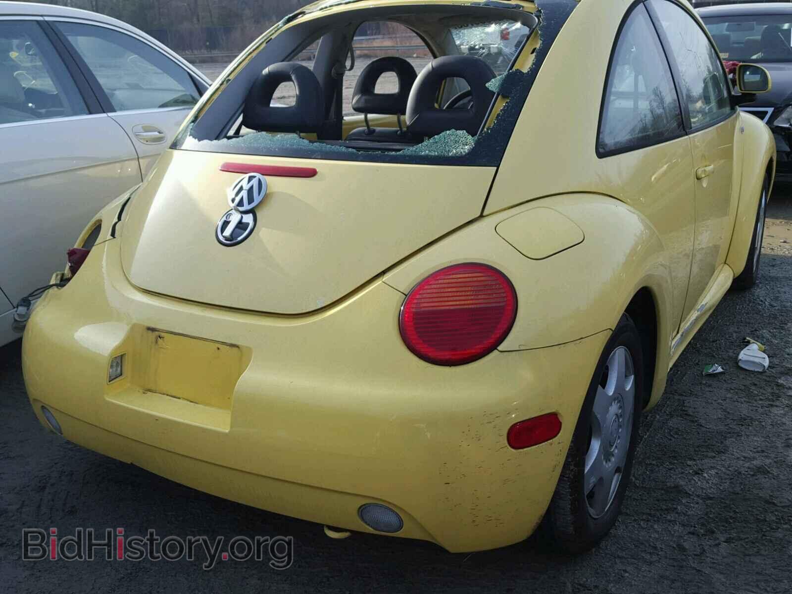 2000 VOLKSWAGEN BEETLE - VIN: 3VWCF21C4YM472899 - Фото 4