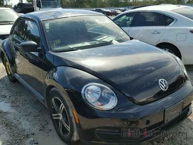 Photo 3VWFP7AT8CM616504 - VOLKSWAGEN BEETLE 2012