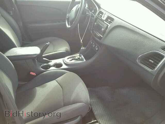 2012 CHRYSLER 200 - VIN: 1C3CCBAB0CN262077 - Photo 5