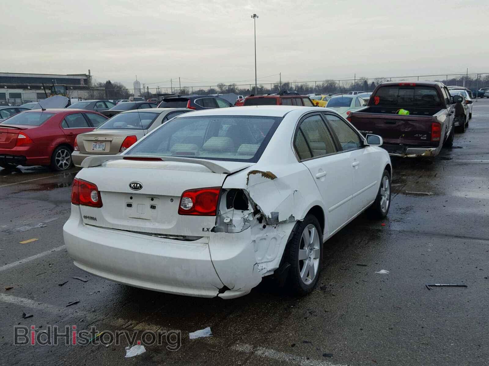 2008 KIA OPTIMA - VIN: KNAGE123585214703 - Фото 4