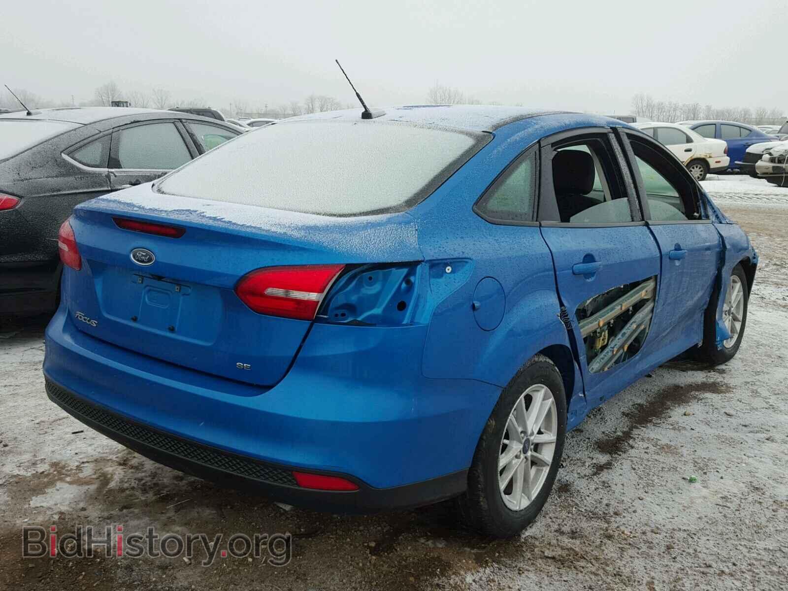 2017 FORD FOCUS - VIN: 1FADP3F28HL256975 - Photo 4