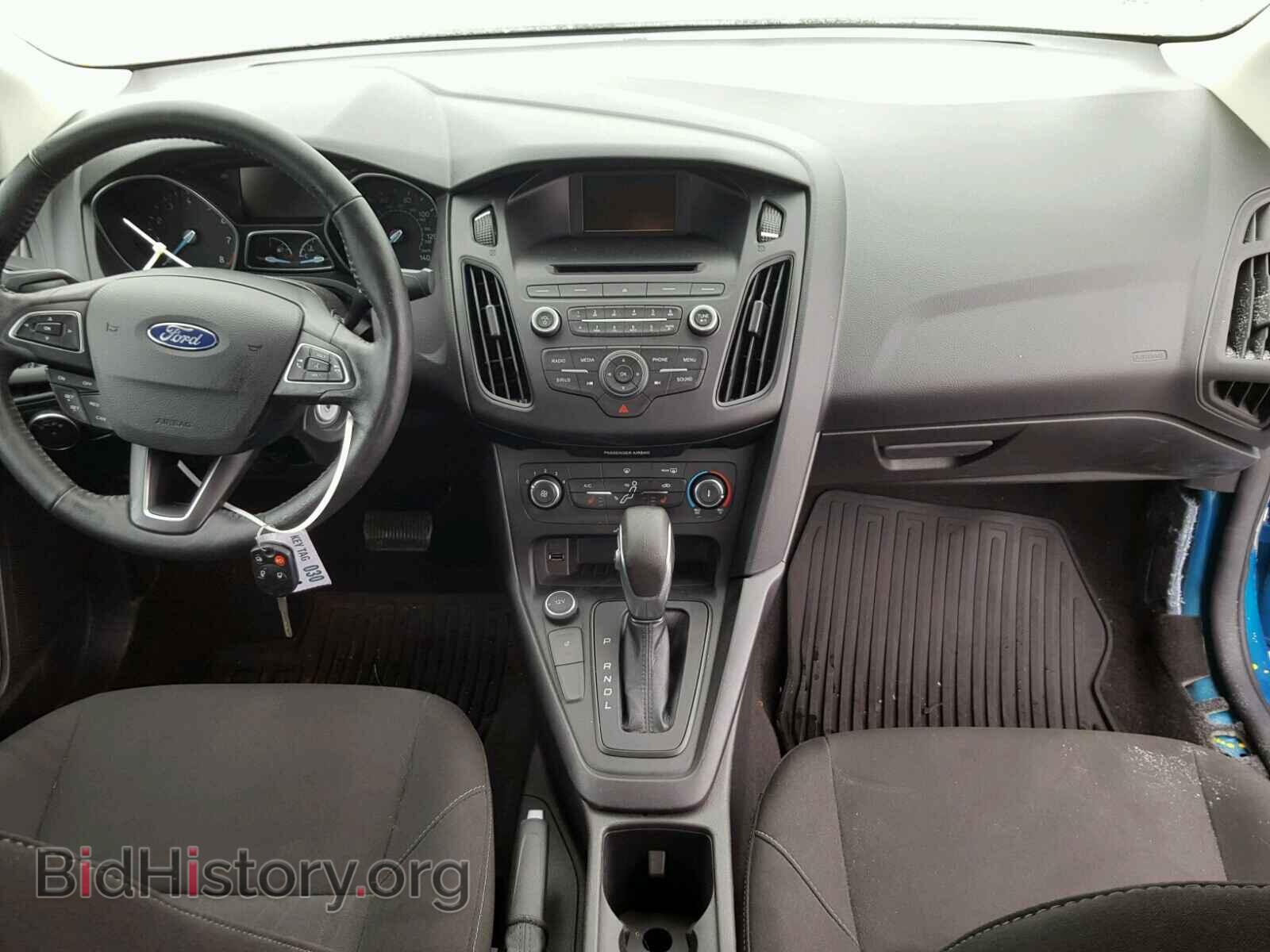 2017 FORD FOCUS - VIN: 1FADP3F28HL256975 - Photo 9