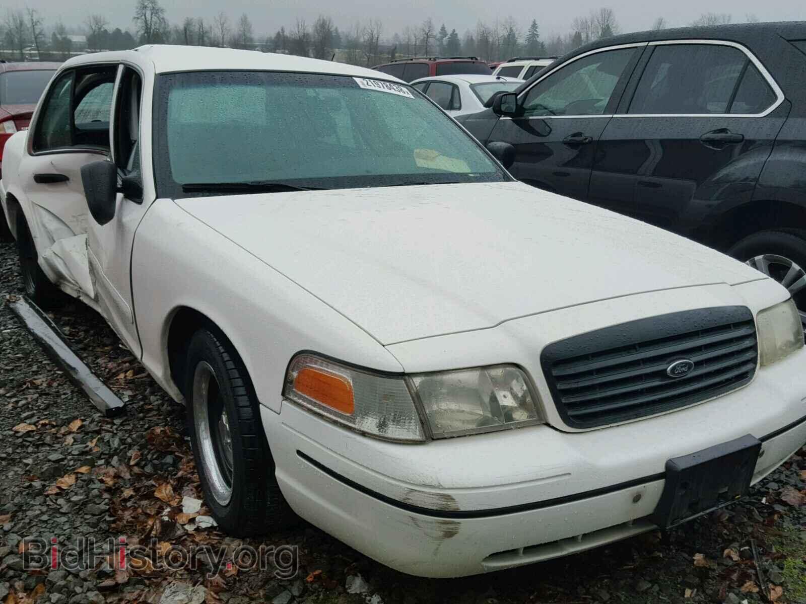 Photo 2FAFP71W5YX201896 - FORD CROWN VIC 2000