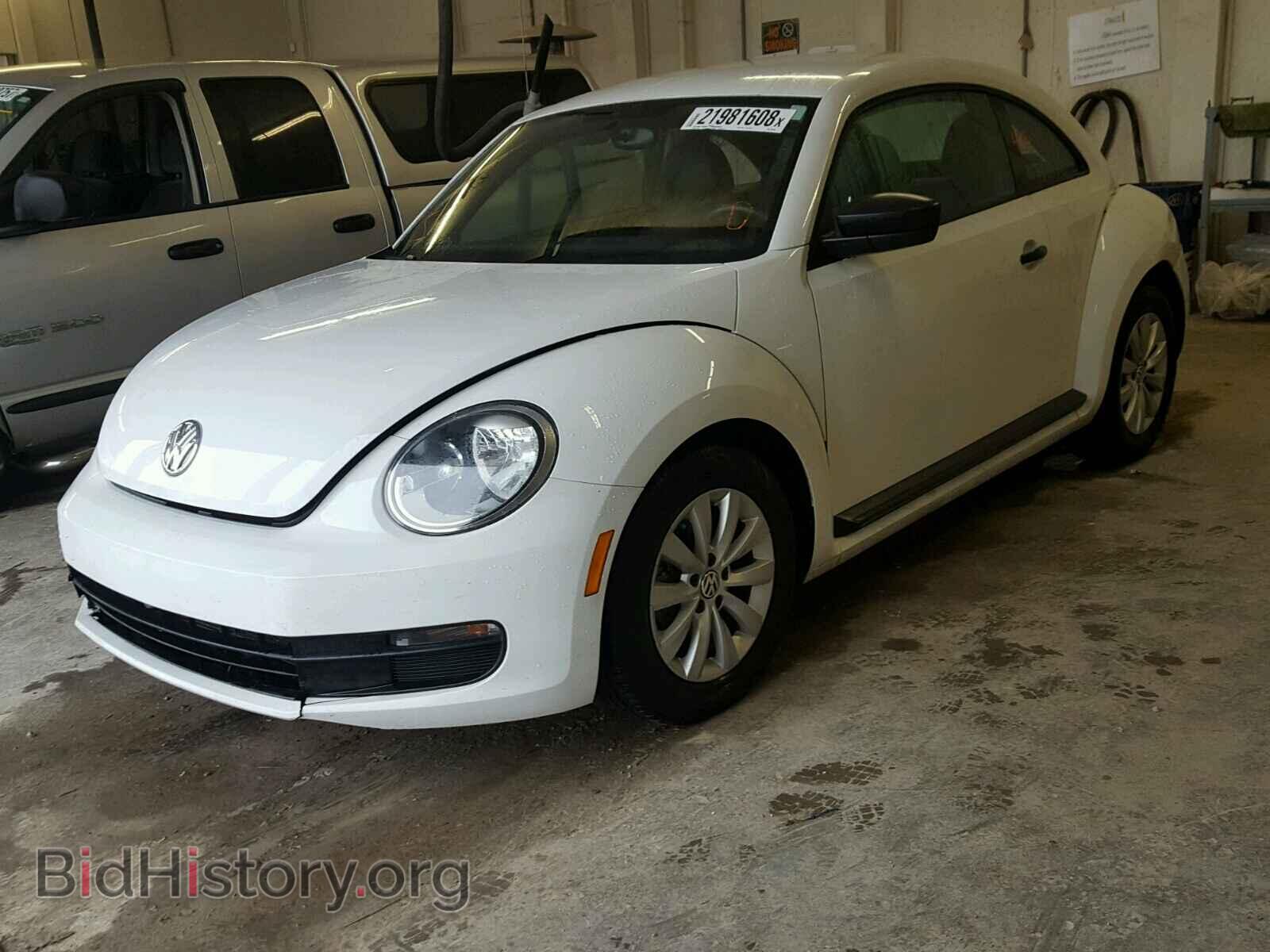 2016 VOLKSWAGEN BEETLE - VIN: 3VWF17AT9GM606748 - Фото 2