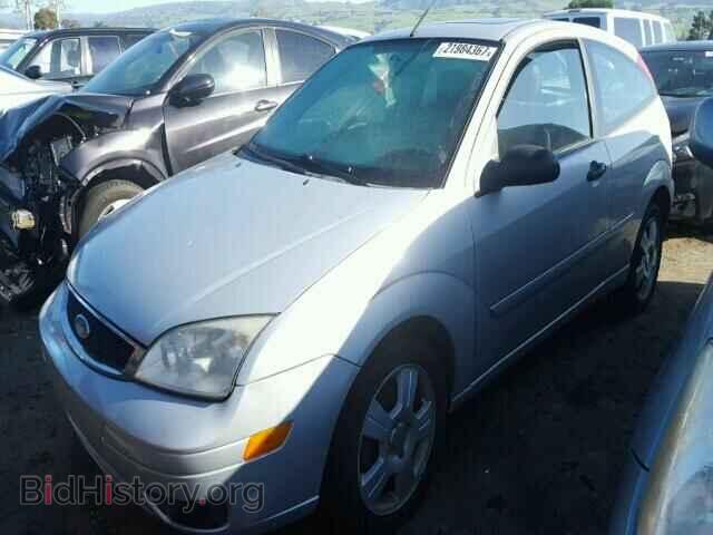 2005 FORD FOCUS - VIN: 3FAFP31N35R144625 - Фото 2
