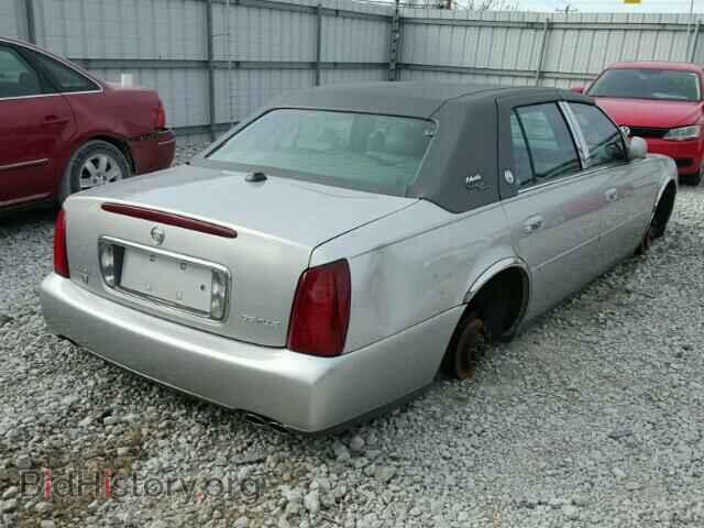 2004 CADILLAC DEVILLE - VIN: 1G6KD54Y84U171929 - Photo 4