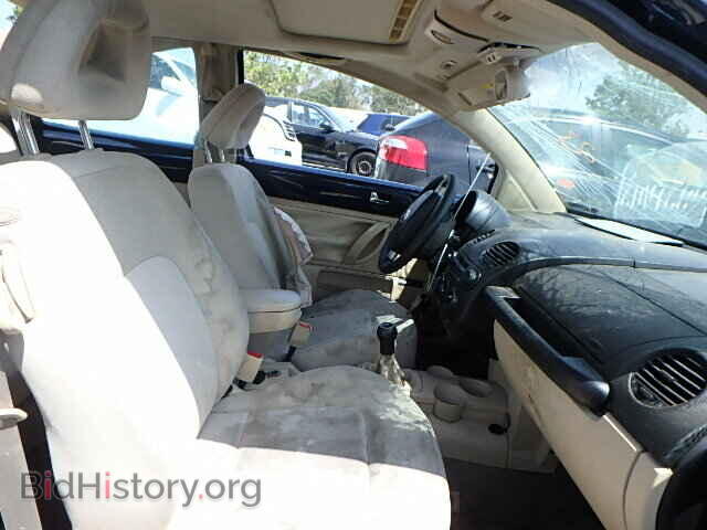 2000 VOLKSWAGEN BEETLE - VIN: 3VWCC21C7YM485879 - Фото 5