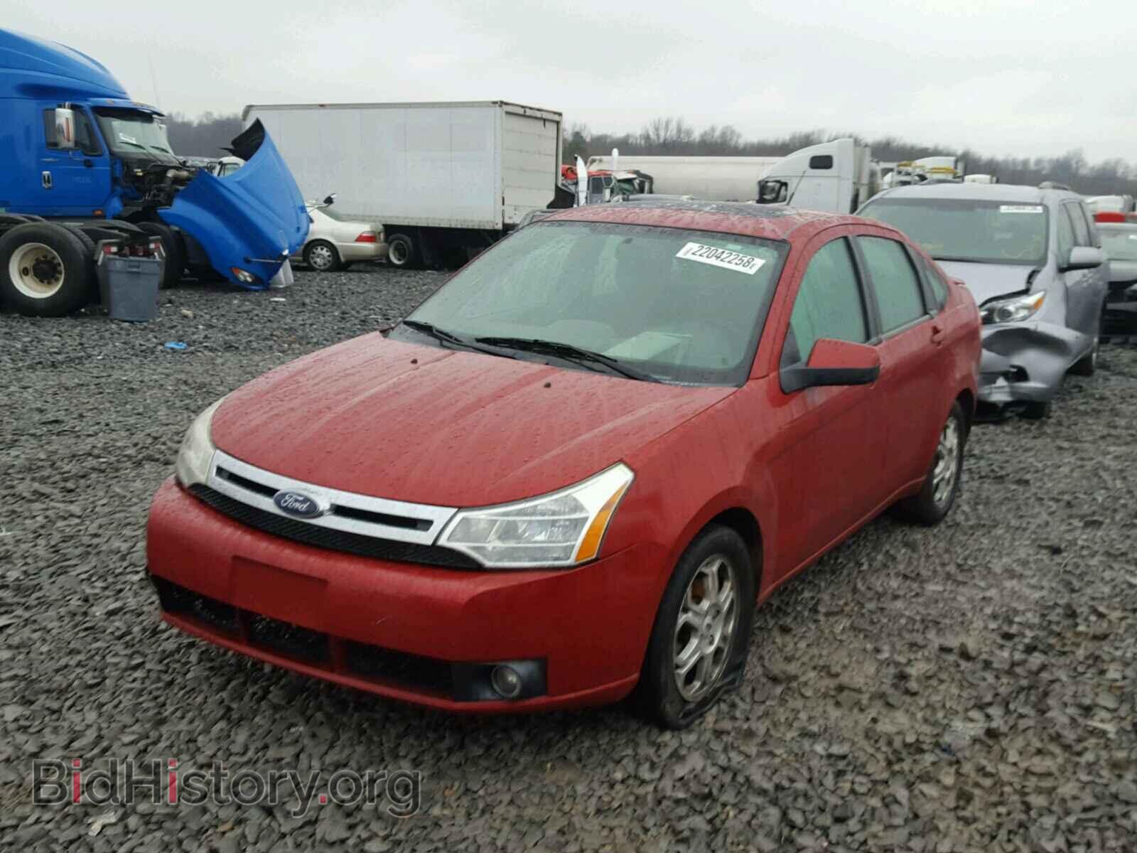 2009 FORD FOCUS - VIN: 1FAHP36N99W181487 - Photo 2