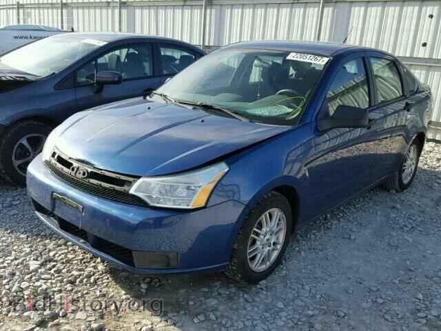 2009 FORD FOCUS - VIN: 1FAHP35NX9W152520 - Photo 2