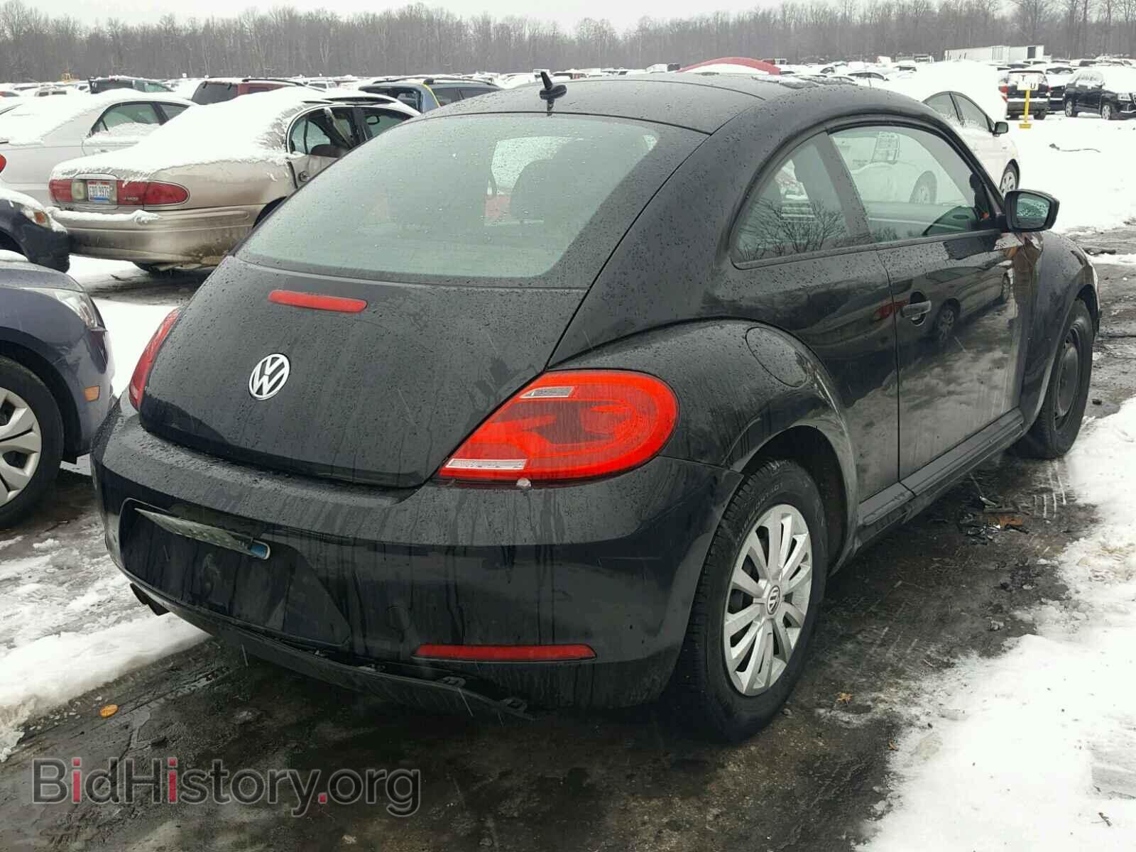 2012 VOLKSWAGEN BEETLE - VIN: 3VWFP7AT0CM615640 - Фото 4