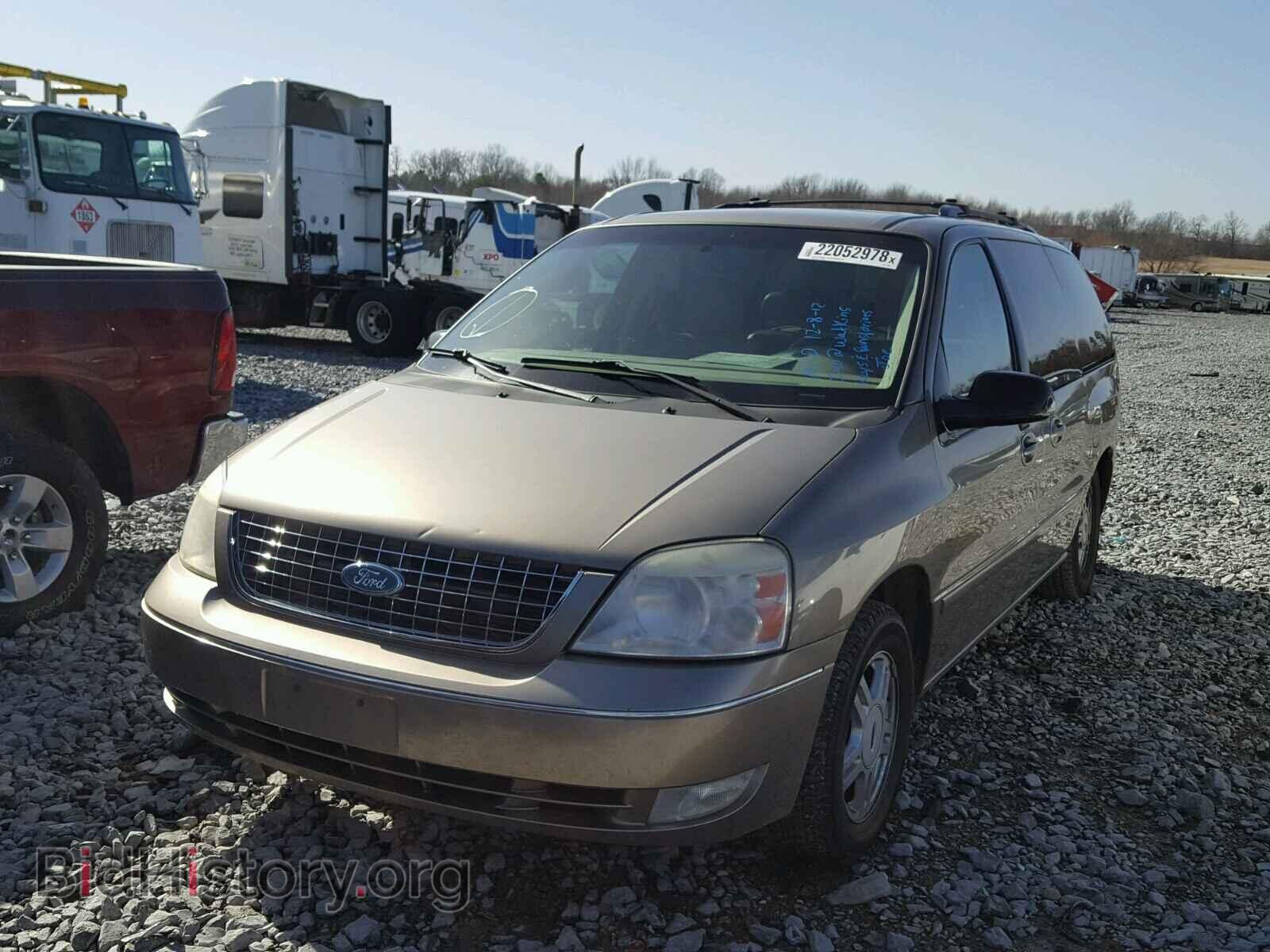 2005 FORD FREESTAR - VIN: 2FMZA52245BA77956 - Фото 2