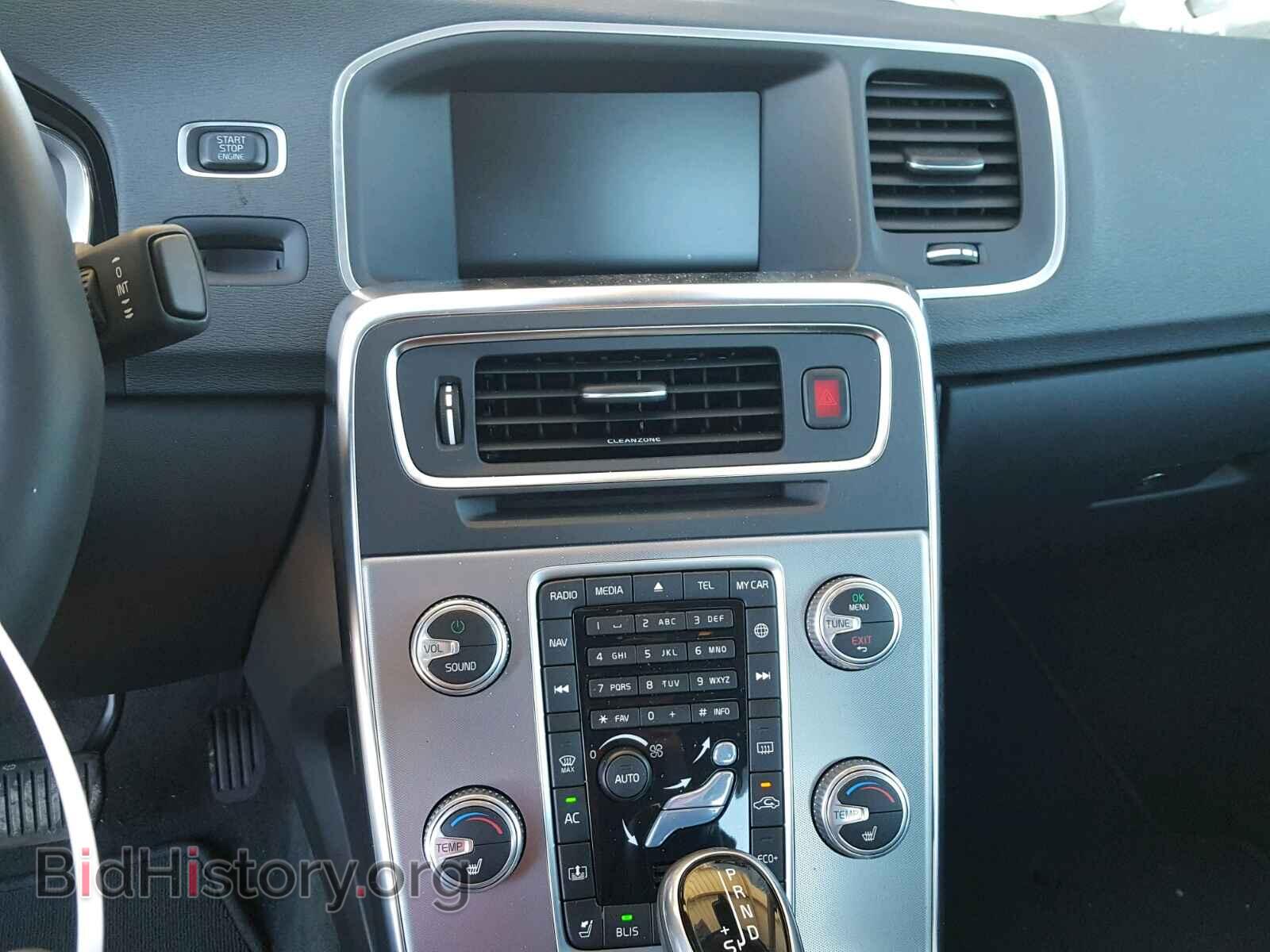 2017 VOLVO S60 - VIN: LYV402TK7HB138823 - Фото 9