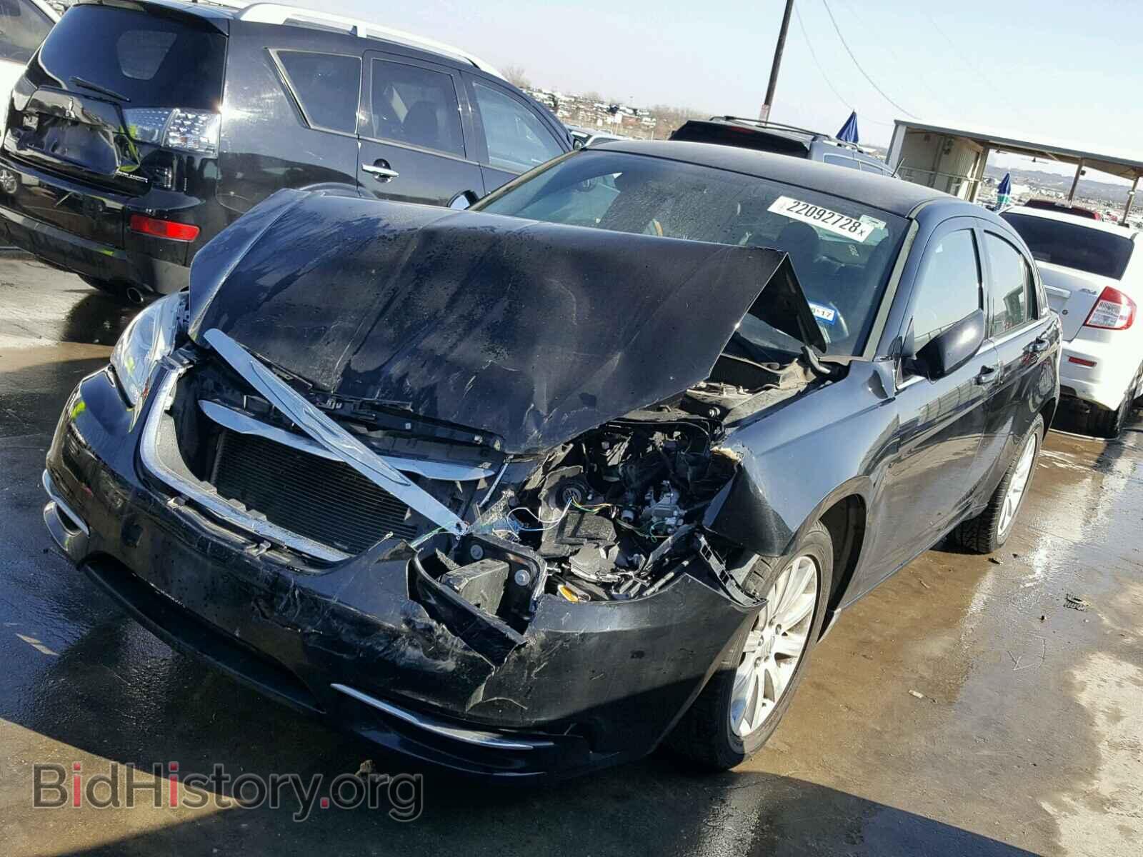 2012 CHRYSLER 200 - VIN: 1C3CCBBB1CN299492 - Фото 2