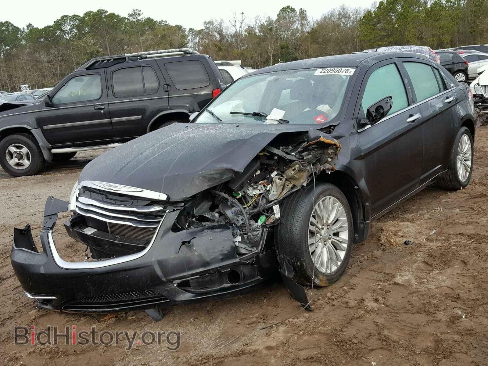 2011 CHRYSLER 200 - VIN: 1C3BC2FB0BN542990 - Фото 2