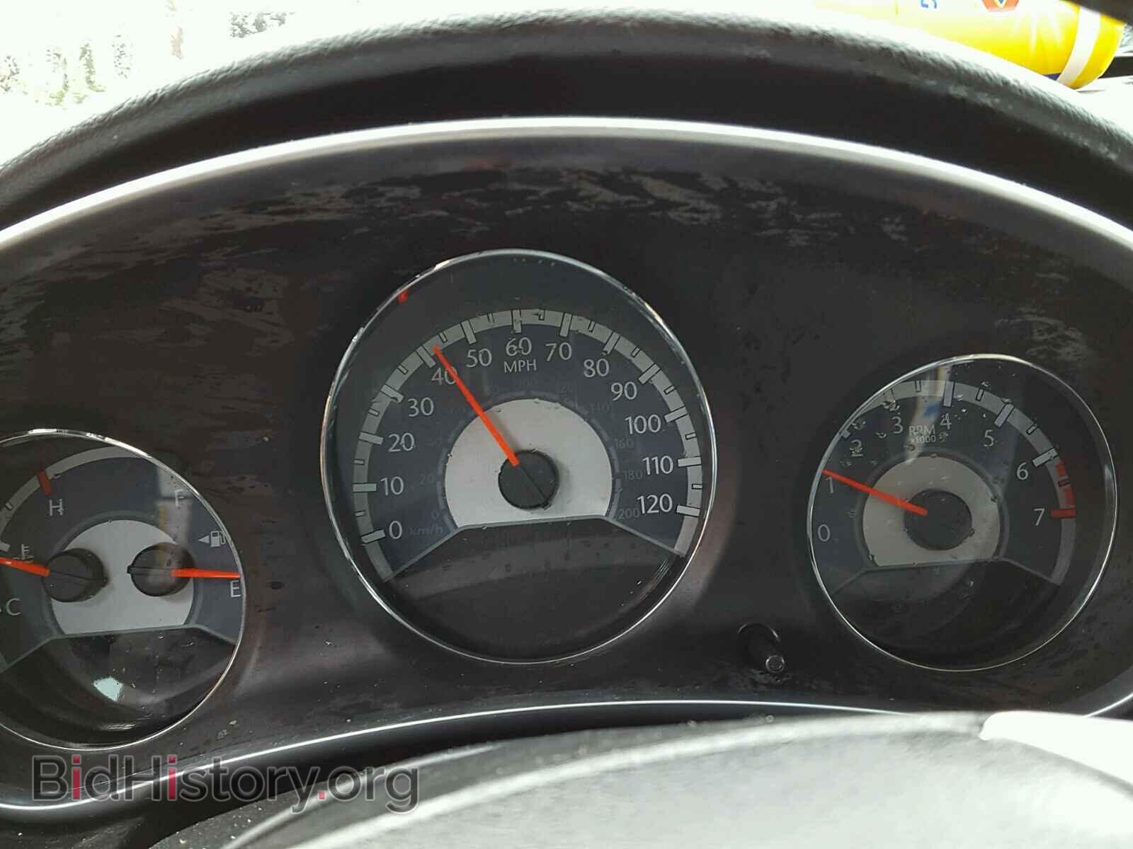 2011 CHRYSLER 200 - VIN: 1C3BC2FB0BN542990 - Фото 8