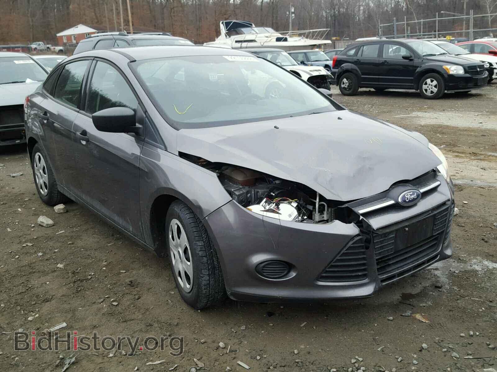 Photo 1FAHP3E23CL360690 - FORD FOCUS 2012