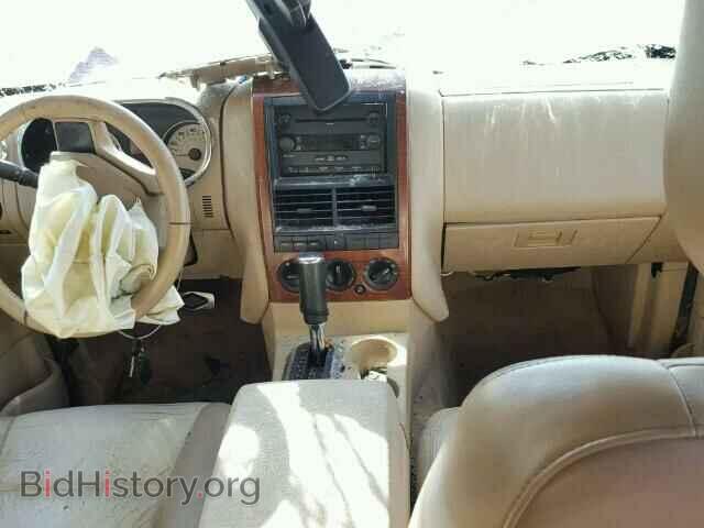 2006 FORD EXPLORER - VIN: 1FMEU64E86UB41530 - Photo 9