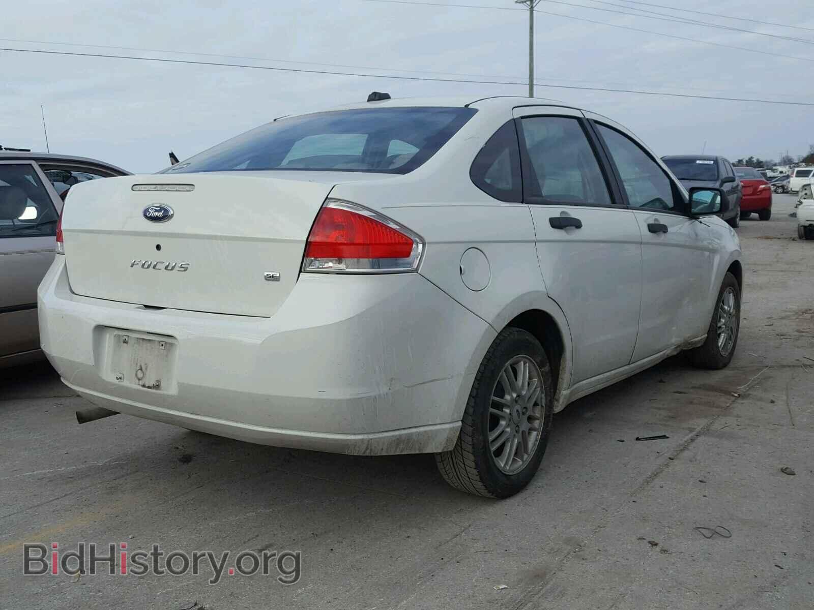 2009 FORD FOCUS - VIN: 1FAHP35N59W230895 - Фото 4