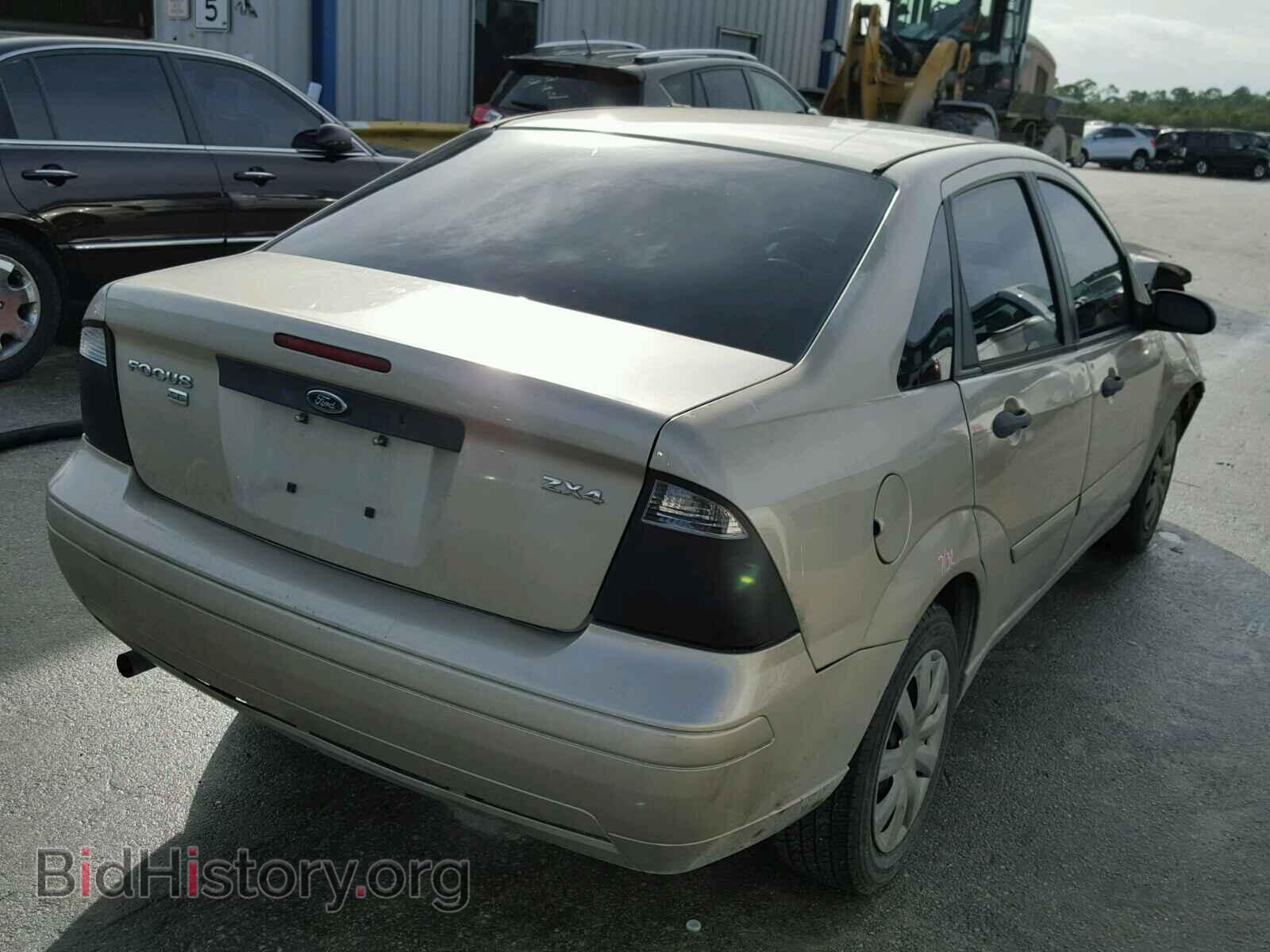 2006 FORD FOCUS - VIN: 1FAFP34N06W201468 - Фото 4