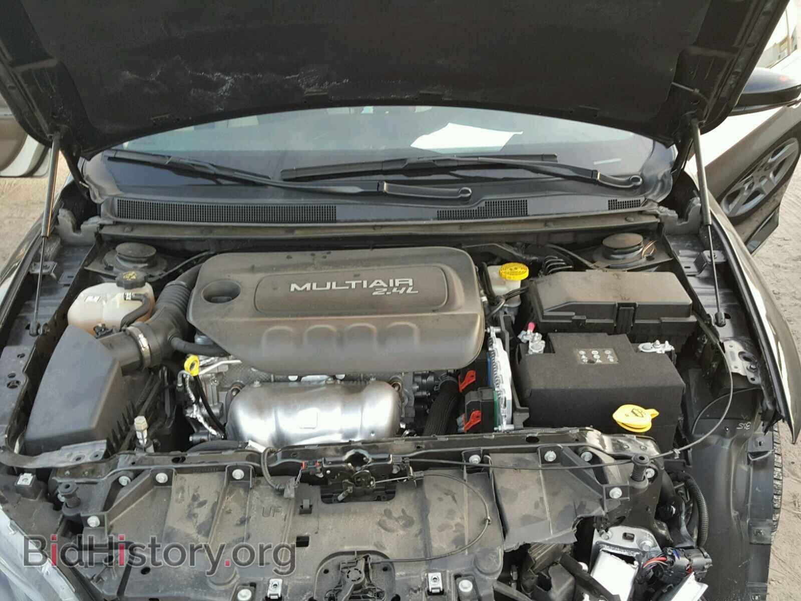 2016 CHRYSLER 200 - VIN: 1C3CCCAB3GN116428 - Фото 7