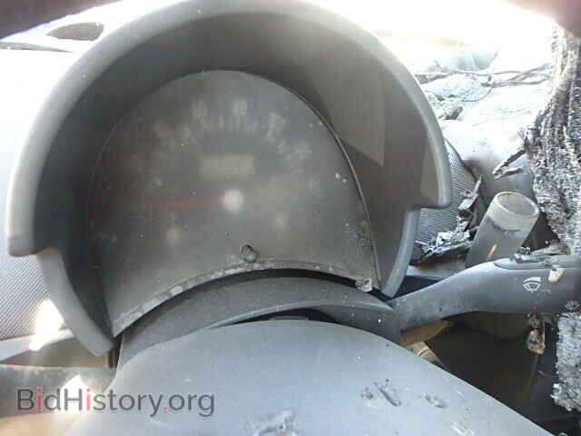 2000 VOLKSWAGEN BEETLE - VIN: 3VWCC21C2YM458329 - Фото 7
