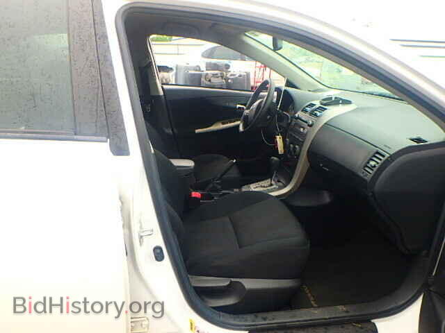 2011 TOYOTA COROLLA - VIN: 2T1BU4EE3BC569085 - Фото 5