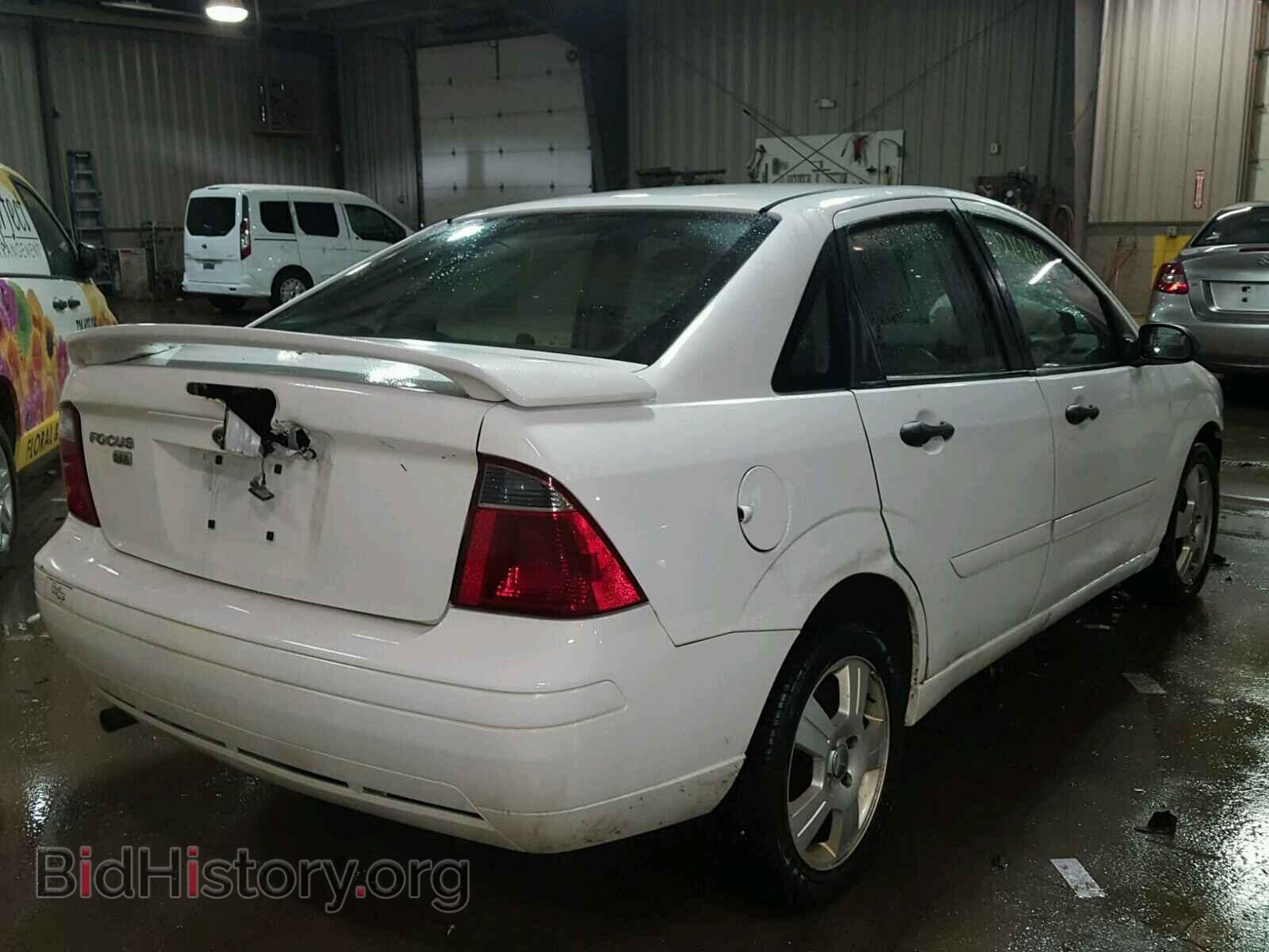 2007 FORD FOCUS - VIN: 1FAFP34N67W360609 - Фото 4