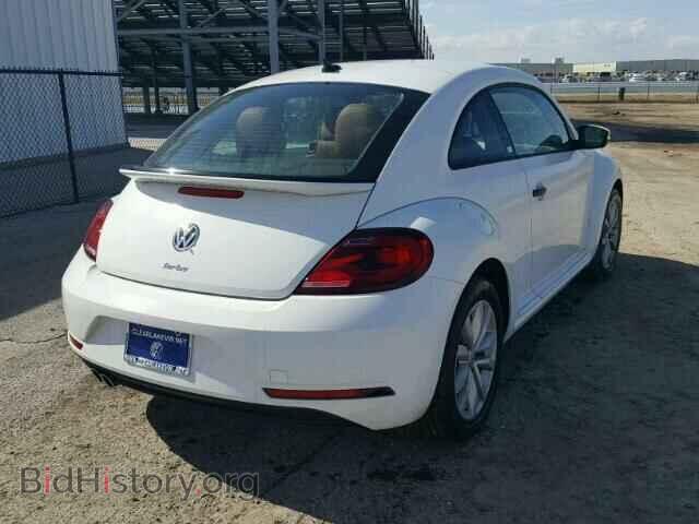 2017 VOLKSWAGEN BEETLE - VIN: 3VWF17AT0HM629532 - Фото 4