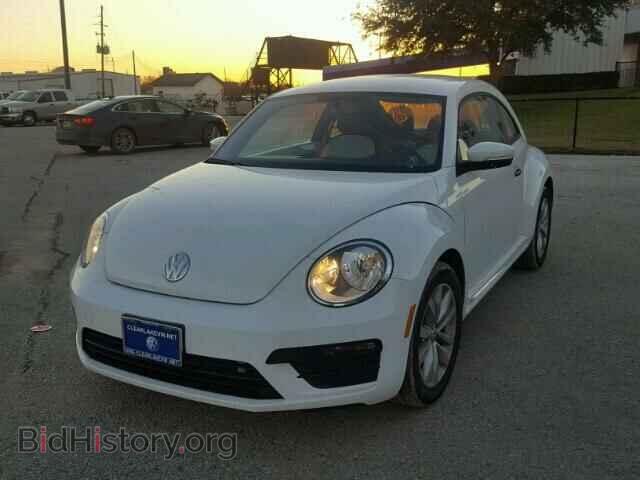 2017 VOLKSWAGEN BEETLE - VIN: 3VWF17AT6HM628059 - Фото 2
