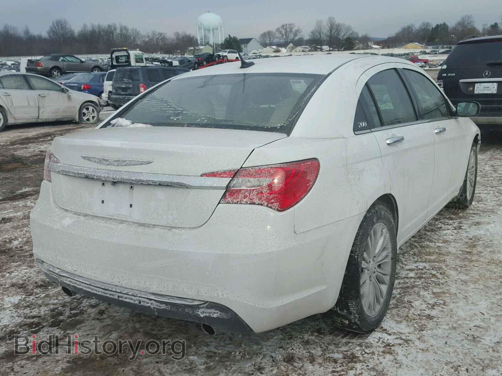 2011 CHRYSLER 200 - VIN: 1C3BC2FG6BN567873 - Фото 4