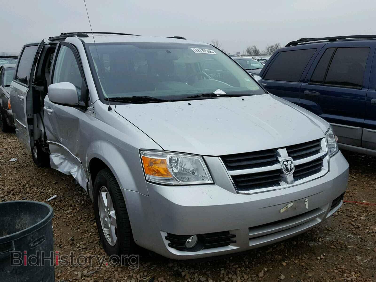 Фотография 2D4RN5D1XAR460009 - DODGE CARAVAN 2010