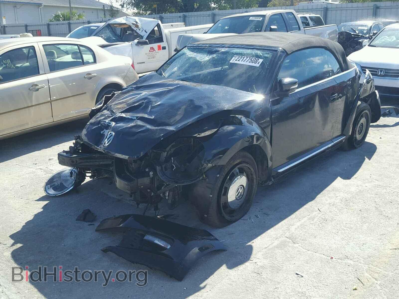 2014 VOLKSWAGEN BEETLE - VIN: 3VW517AT2EM813927 - Фото 2