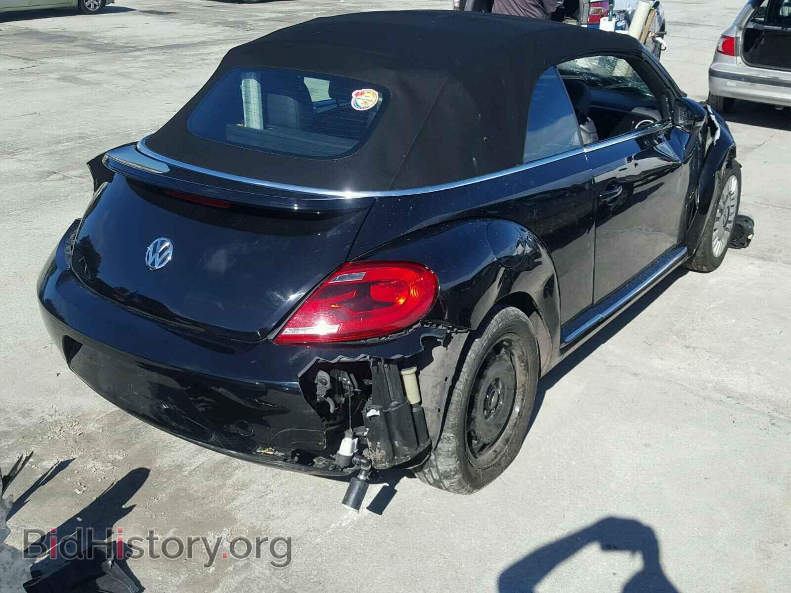 2014 VOLKSWAGEN BEETLE - VIN: 3VW517AT2EM813927 - Фото 4