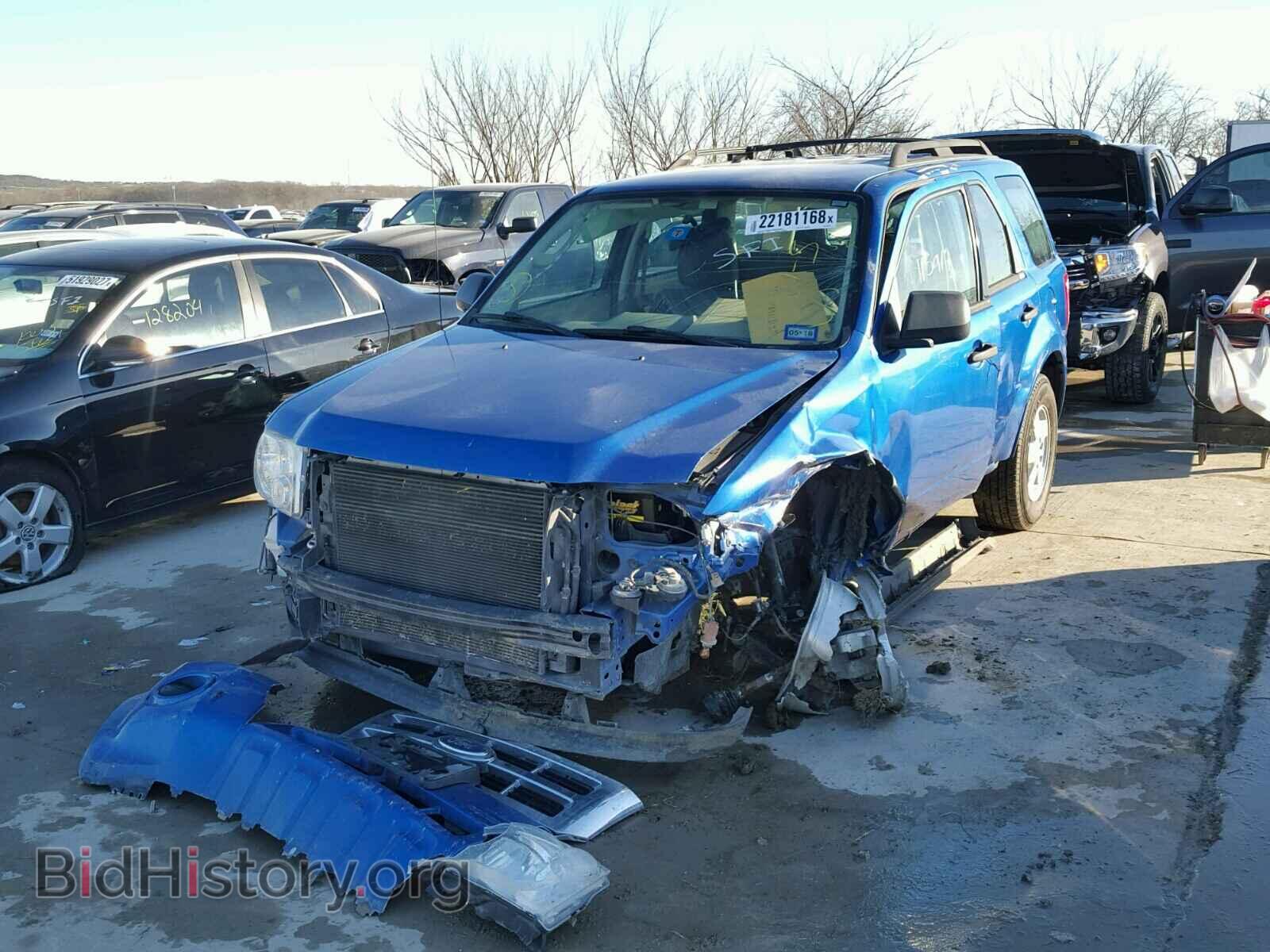 2011 FORD ESCAPE - VIN: 1FMCU0C76BKB13271 - Фото 2