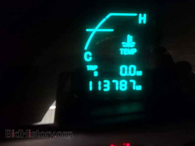 2002 CADILLAC DEVILLE - VIN: 1G6KD57Y12U275283 - Photo 8