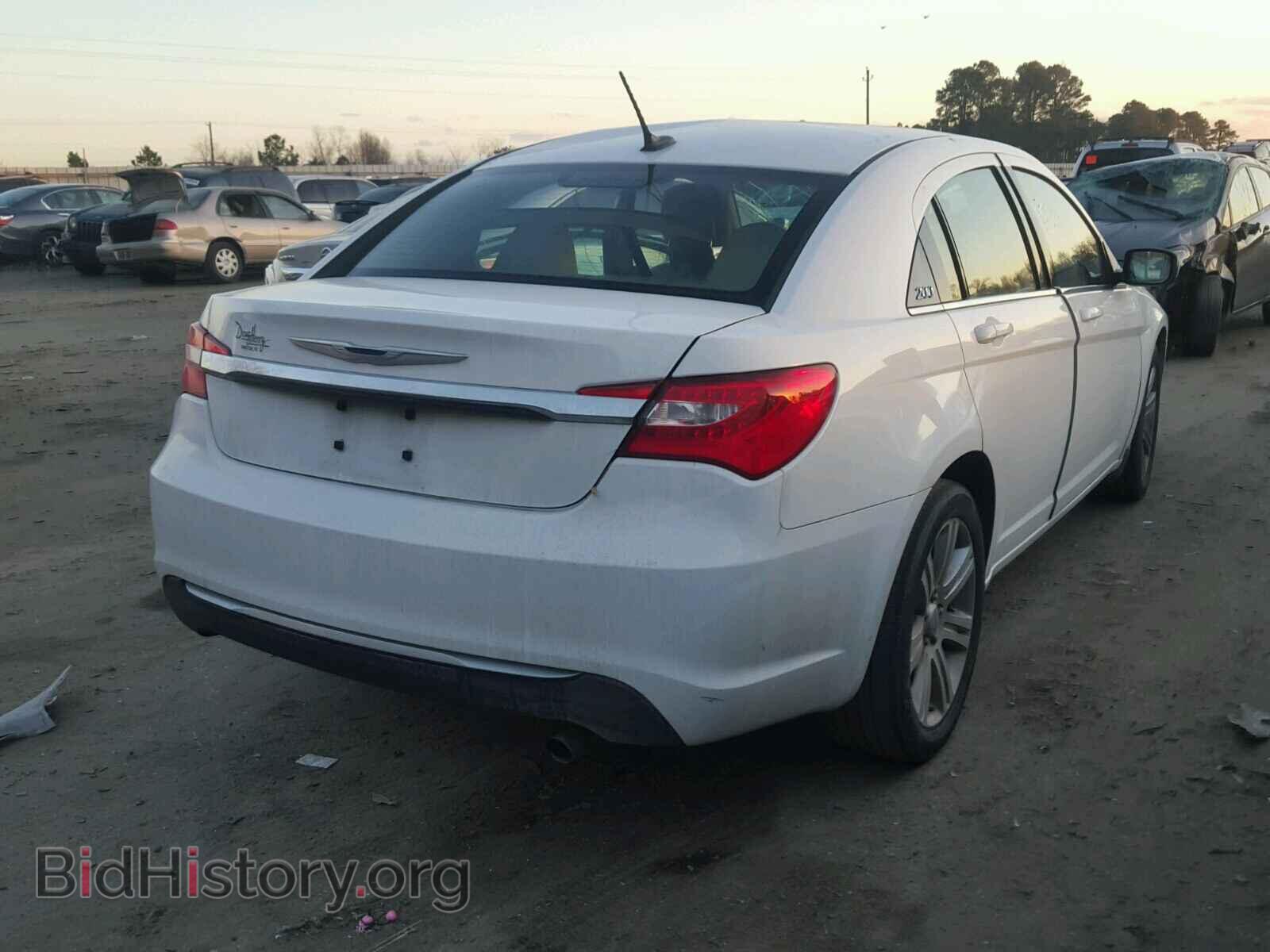 2013 CHRYSLER 200 - VIN: 1C3CCBAB0DN670323 - Фото 4
