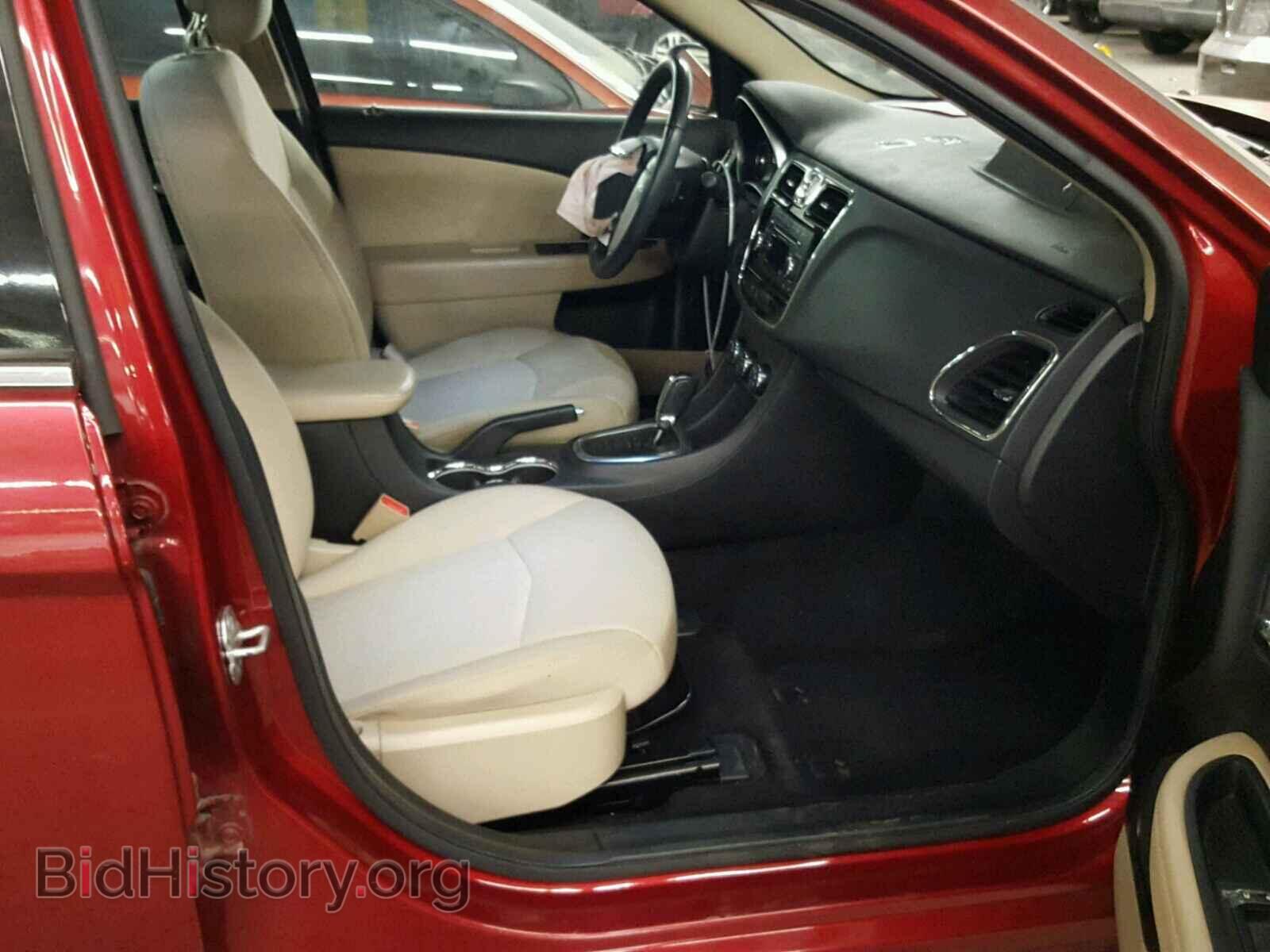 2012 CHRYSLER 200 - VIN: 1C3CCBBG5CN164737 - Фото 5