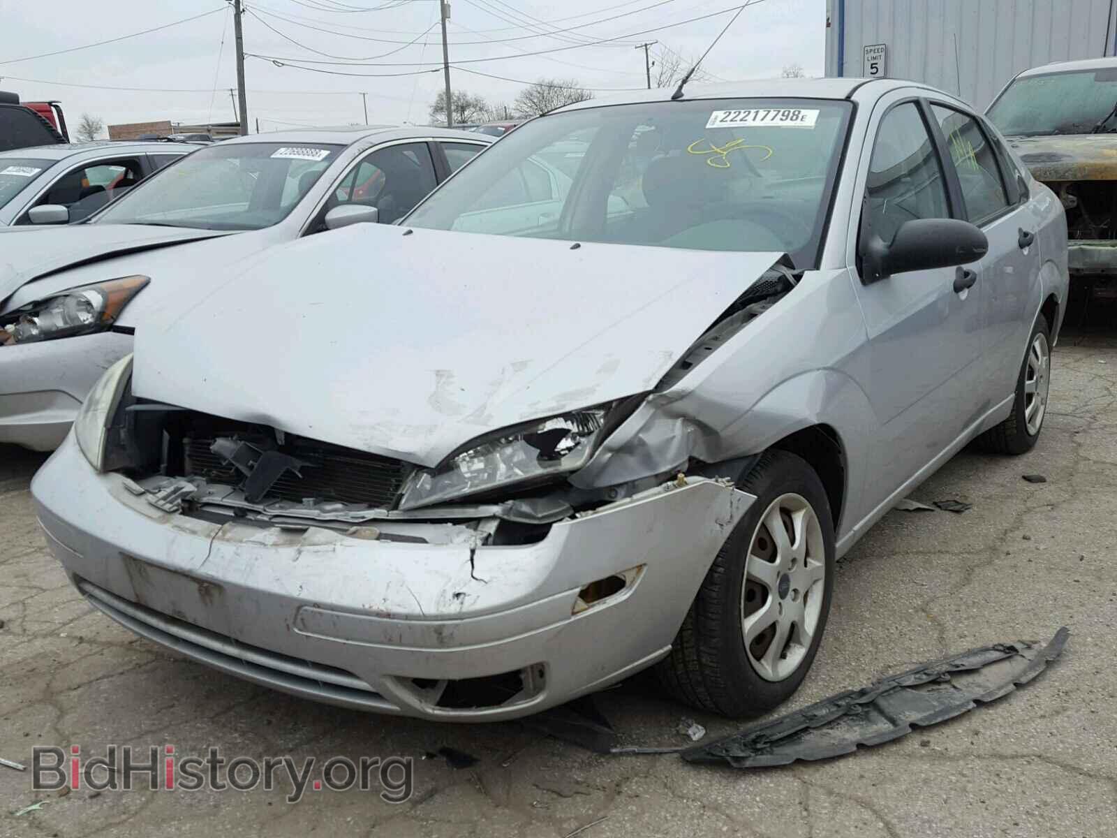 2005 FORD FOCUS - VIN: 1FAFP34N35W216853 - Фото 2