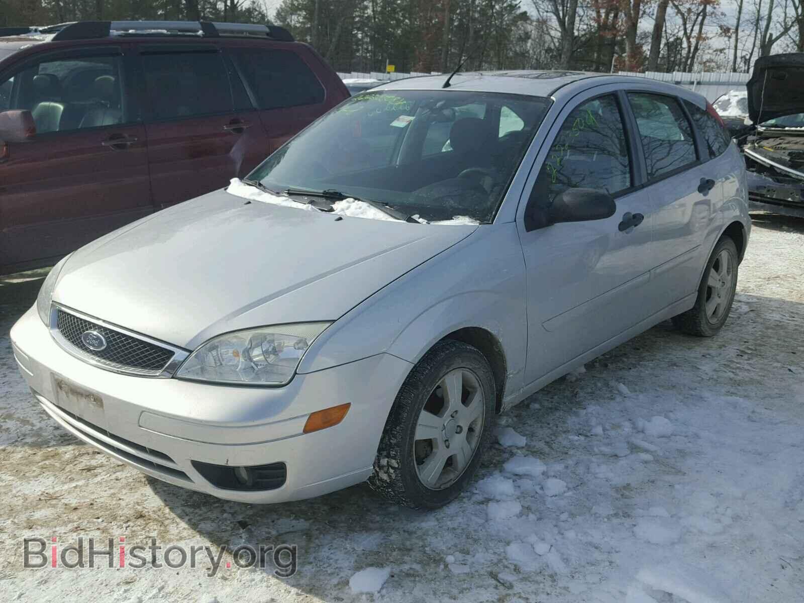 2007 FORD FOCUS - VIN: 1FAHP37N17W194827 - Photo 2