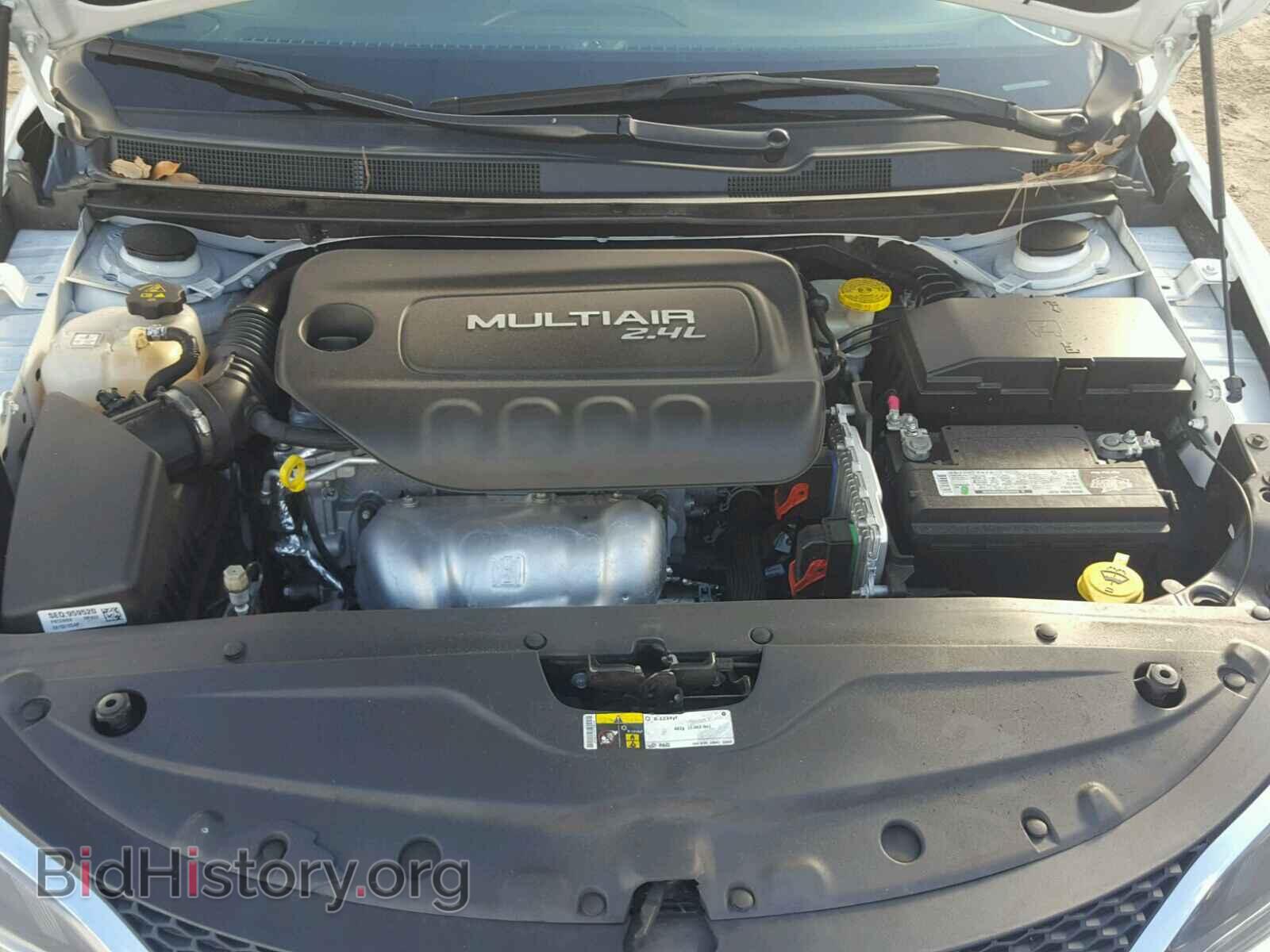 2015 CHRYSLER 200 - VIN: 1C3CCCAB6FN724068 - Фото 7