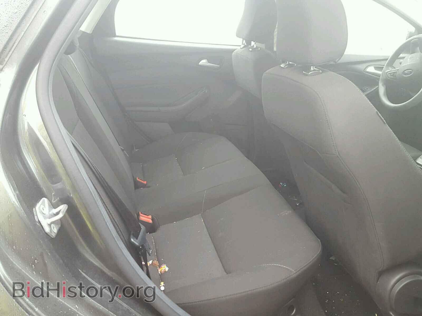 2017 FORD FOCUS - VIN: 1FADP3F23HL208820 - Photo 6
